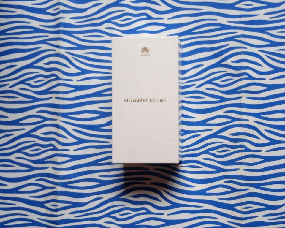 VENDO HUAWEI P20 LITE 32GB CAJA COMPLETAMENTE NUEVA Y