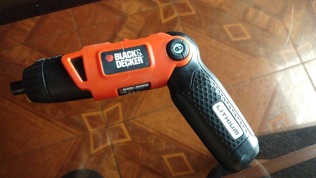 Atornillador Inalambrico Black Decker