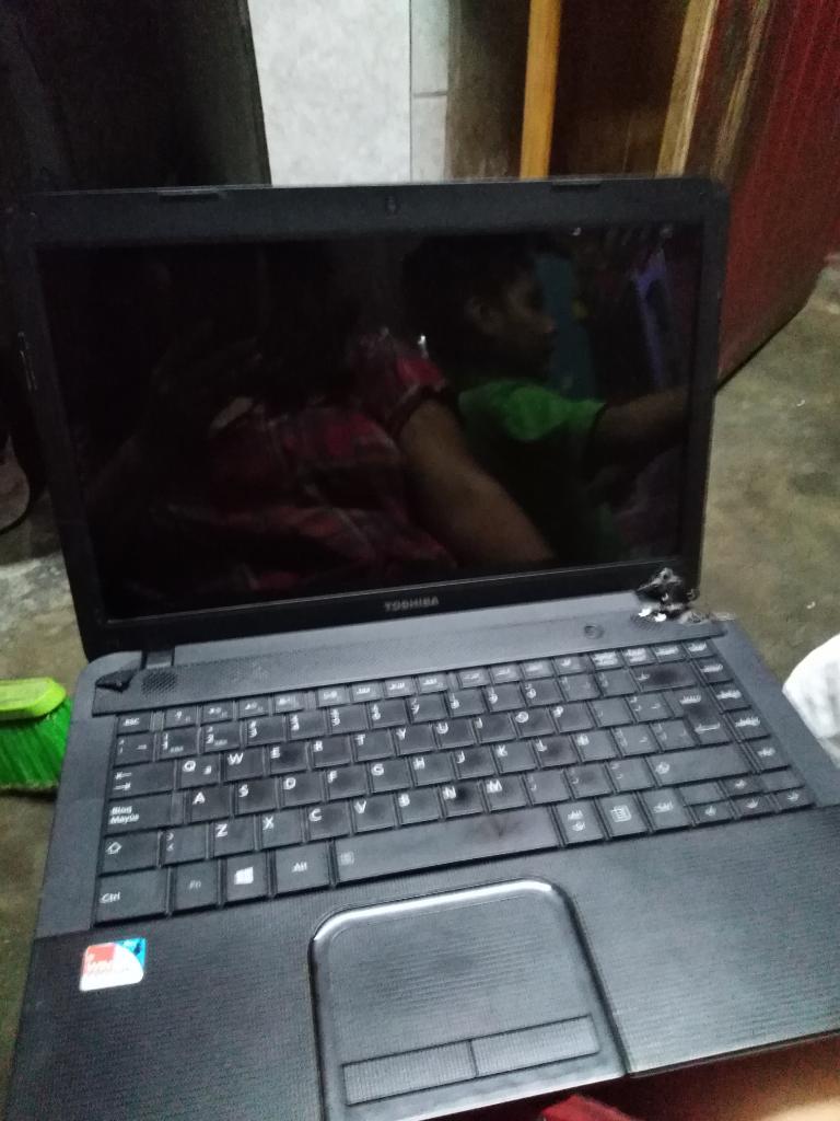 Remato Laptop a 100 Soles