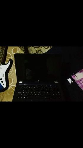 Lapto Y Guitarra Electrica