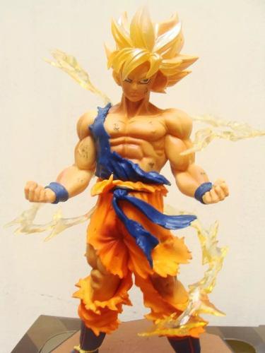 Figura De Colección Dragón Ball Z Goku Ssj Figuarts Bandai