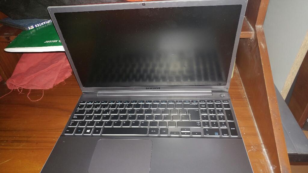 Laptop Samsung I7 Ram 8gb Pantalla 15.6
