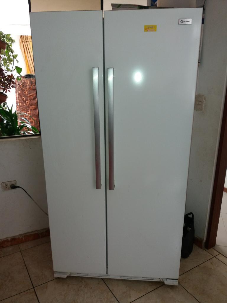 Refrigerador Semi Nuevo Dos Puertas