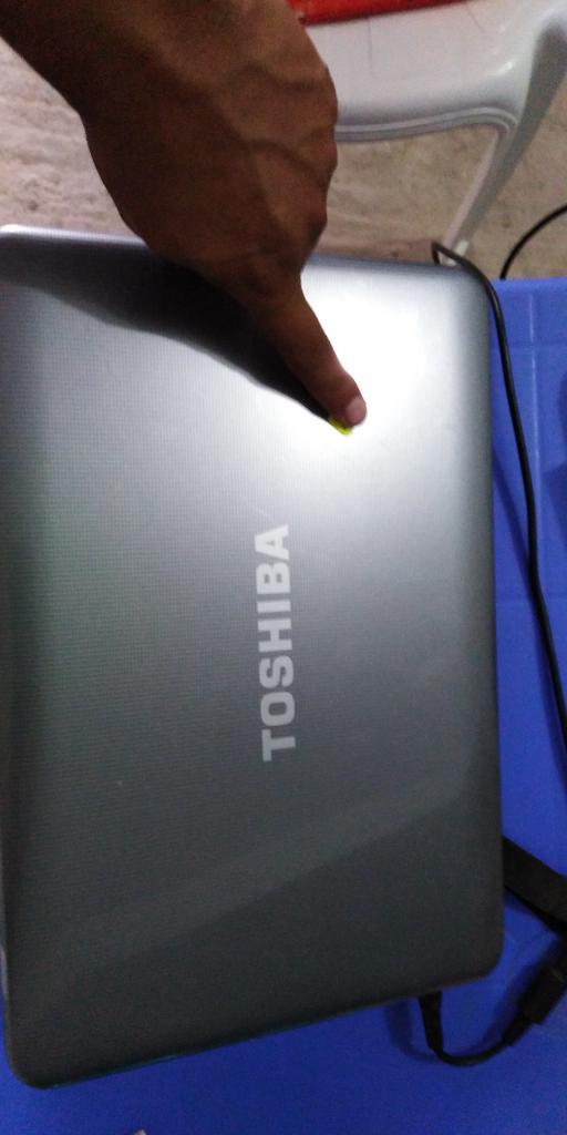 Se Vende Laptop Toshiba