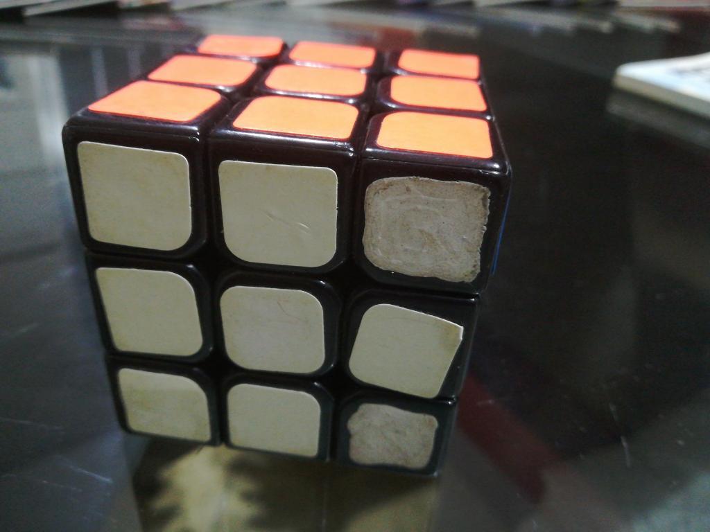 Cubo Rubik Usado, Se Salio Algunos Stick