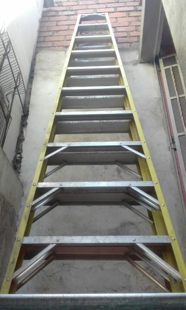 Vendo Escalera de Aluminio