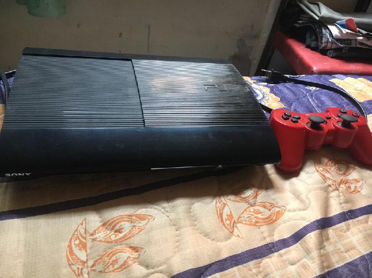 Vendo Ps3 500G con Mando Y 5 Juegos