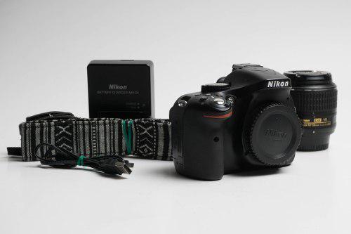 Cámara Nikon D5200 + Lente Af-s Dx Vr Nikkor 18-55mm