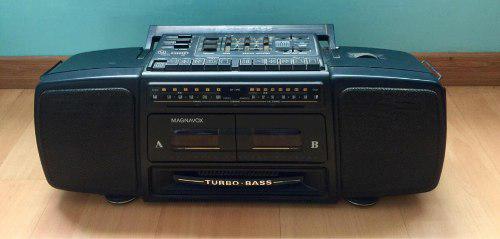 Radio Y Tocacassette Magnavox Turbo Bass Con Ecualizador
