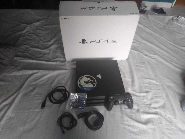 Vendo Ps4 Pro Seminuevo. Estado 9.