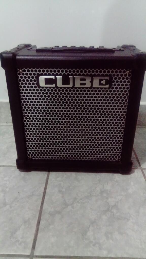 Amplificador de Guitarra Roland Cube 20x
