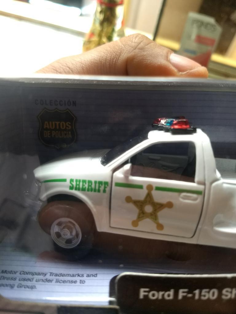 Auto a Escala Ford Policia