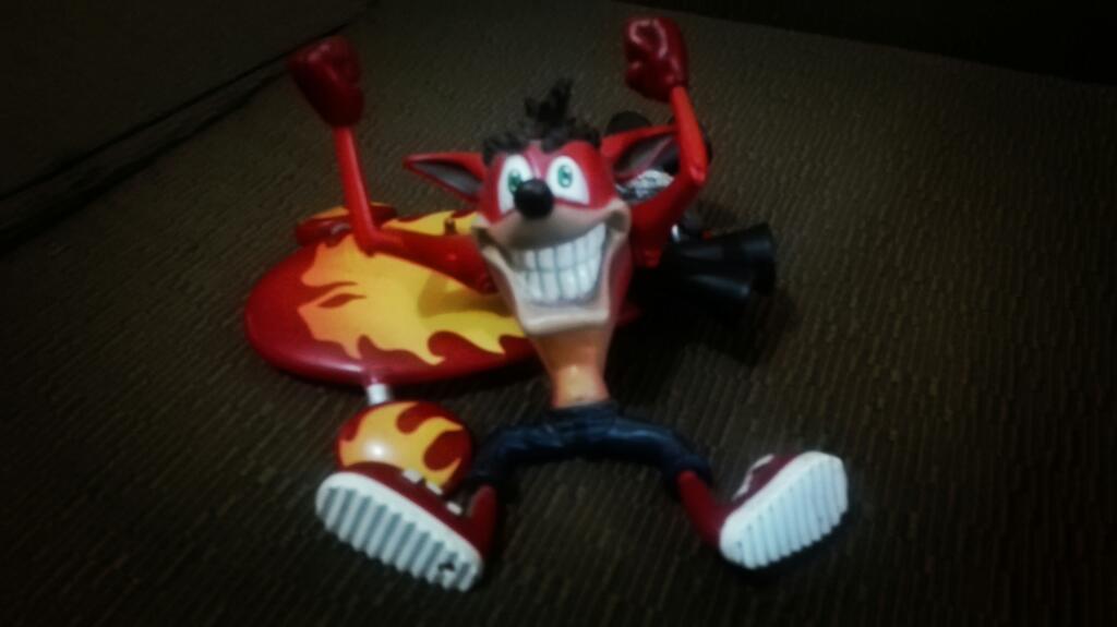 Figura de Crash Bandicoot