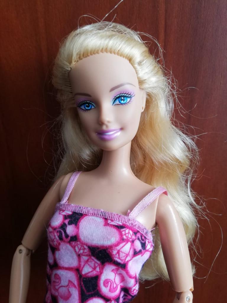 Muñeca Barbie Articulada