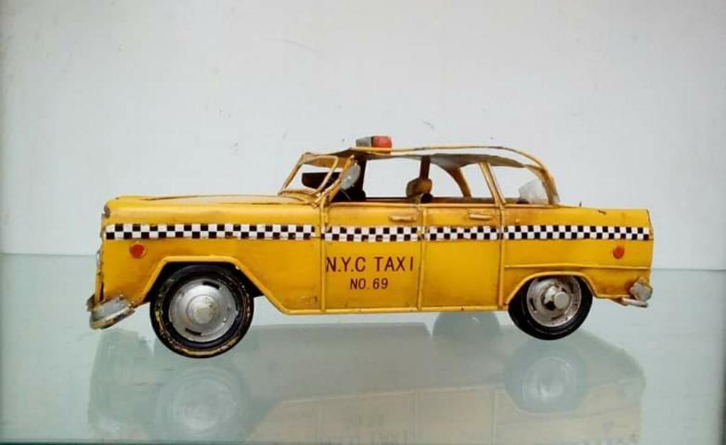 Hp Antiguo Carro de Lata Taxi