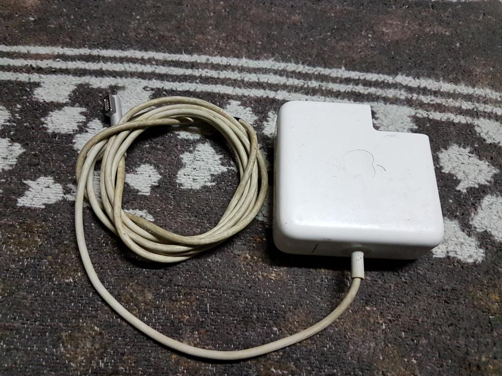 Cargador magsafe 1 60w.