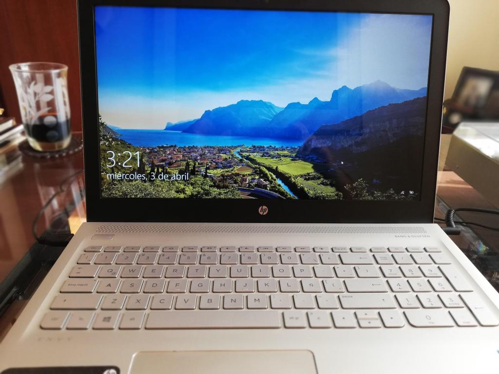 HP Envy Notebook Intel R Core TM IOU Como nueva