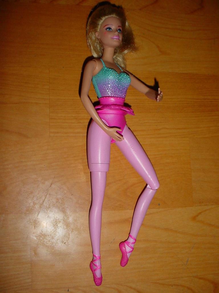 Barbie ballerina ballet original Mattel 
