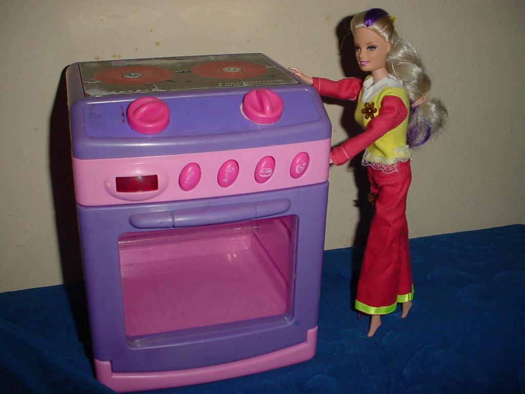 Barbie y su cocina
