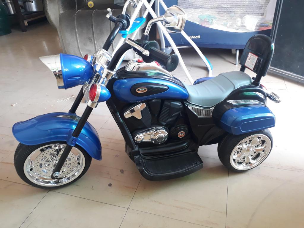 Vendo Moto para niño electrica.