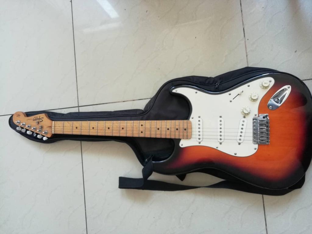 squier california vendo o cambio