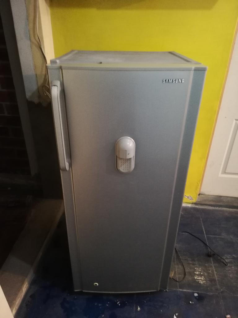 Refrigeradora Samsung 210 Litros Usada
