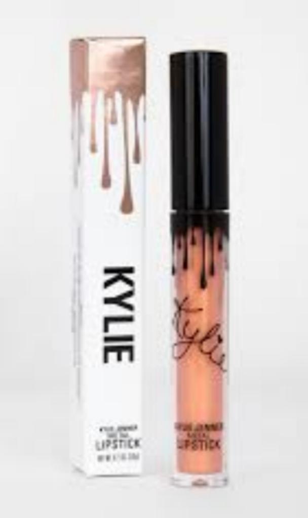 Labiales Kylie en Cajita Color Metal