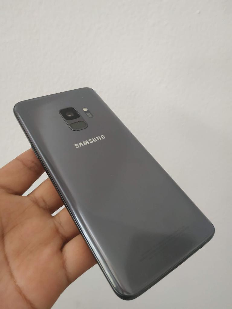 Samsung Galaxy S9 Normal Gris