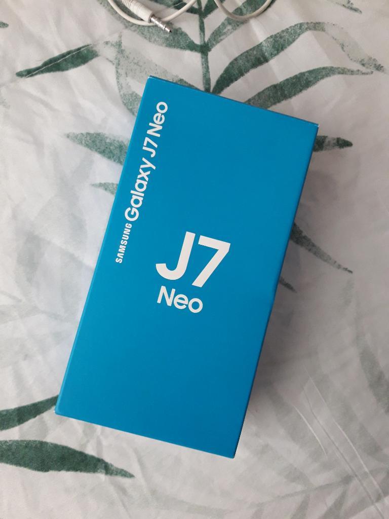 Samsung J7 Neo