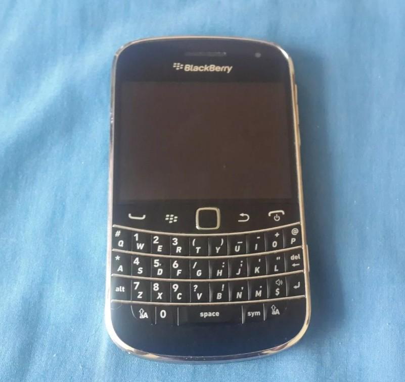 Blackberry Bold , Con Accesorios !!