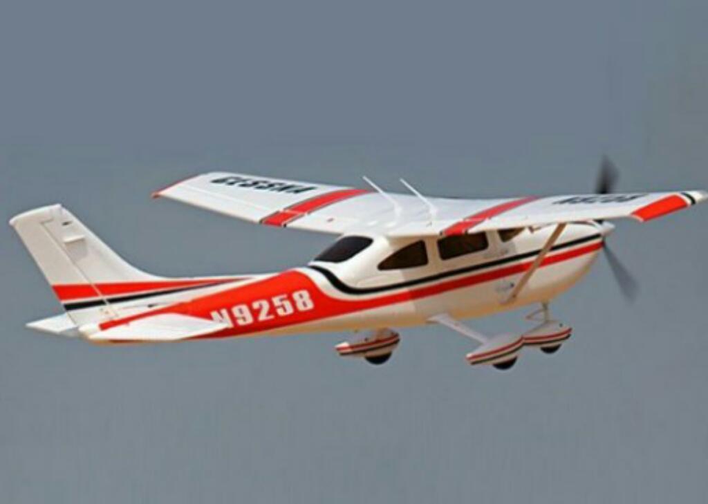 Avion a Control Remoto Cessna 182