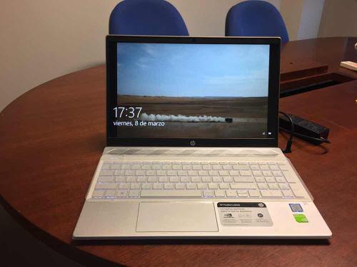 Laptop Hp Pavilion Intel Core I7 G8. Casi Nueva. Caja Origin