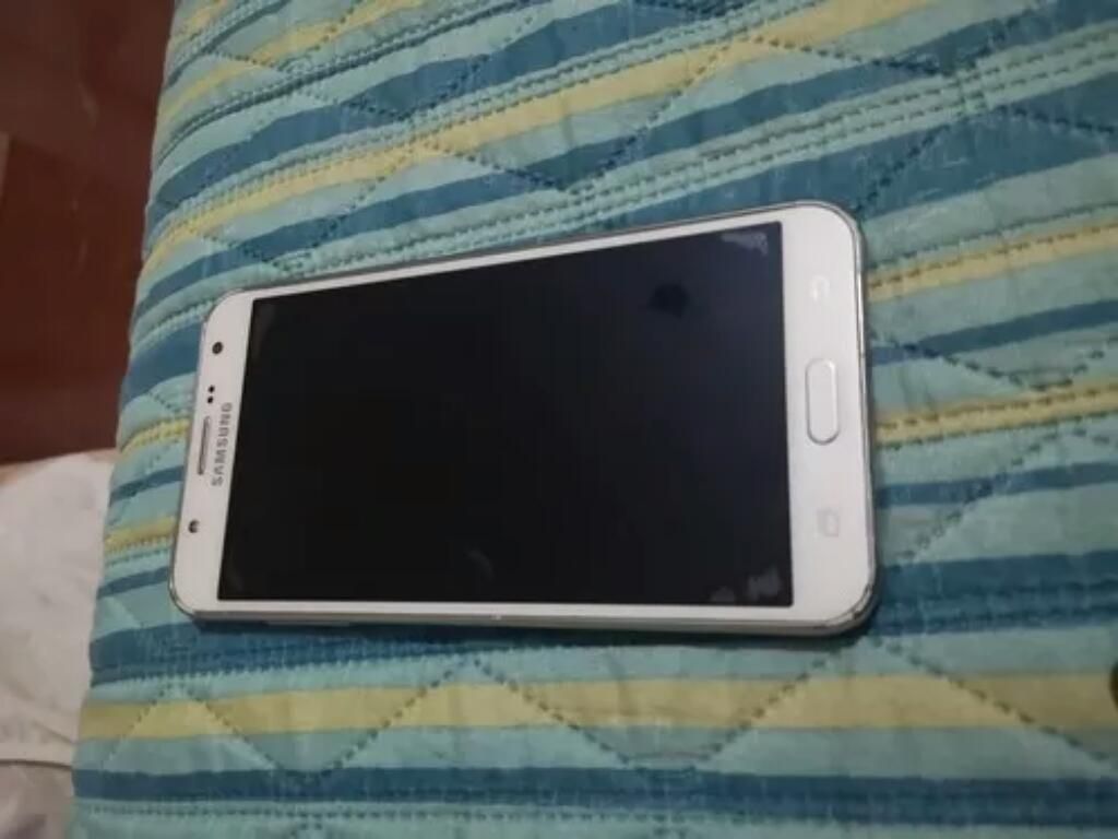 Samsung J7