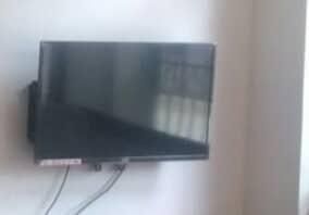 Se vende TV AOC.