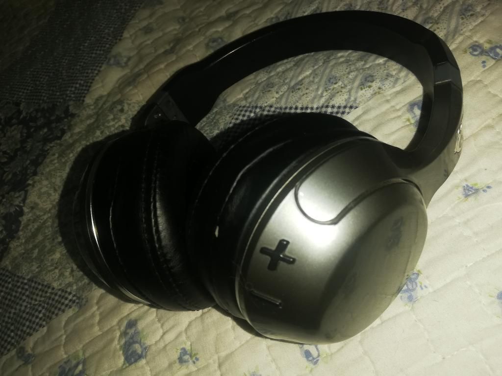 Vendo Audífonos Skullcandy Hesh 2