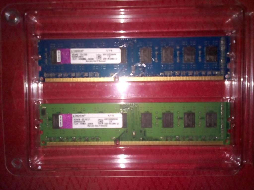 1 Memoria 4Gb Ddr Mhz - Kingston - Usado