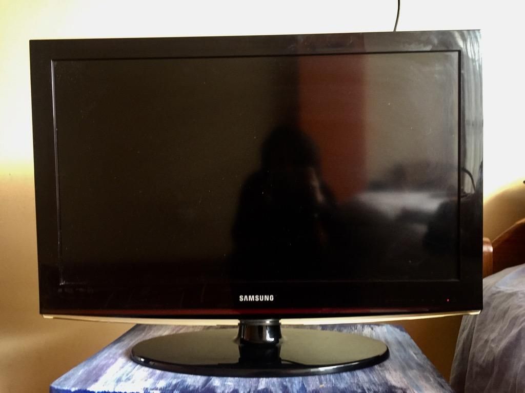 Tv Samsung Lcd 32”