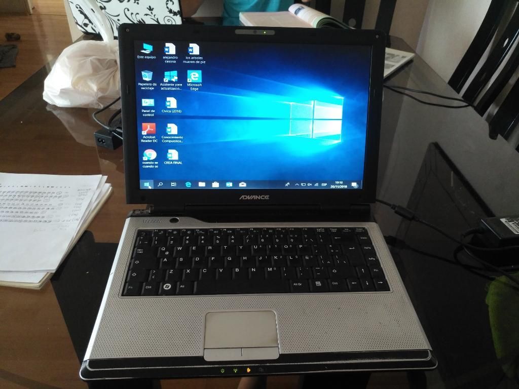 Vendo Laptop Advance Core Dos Duo 220 so