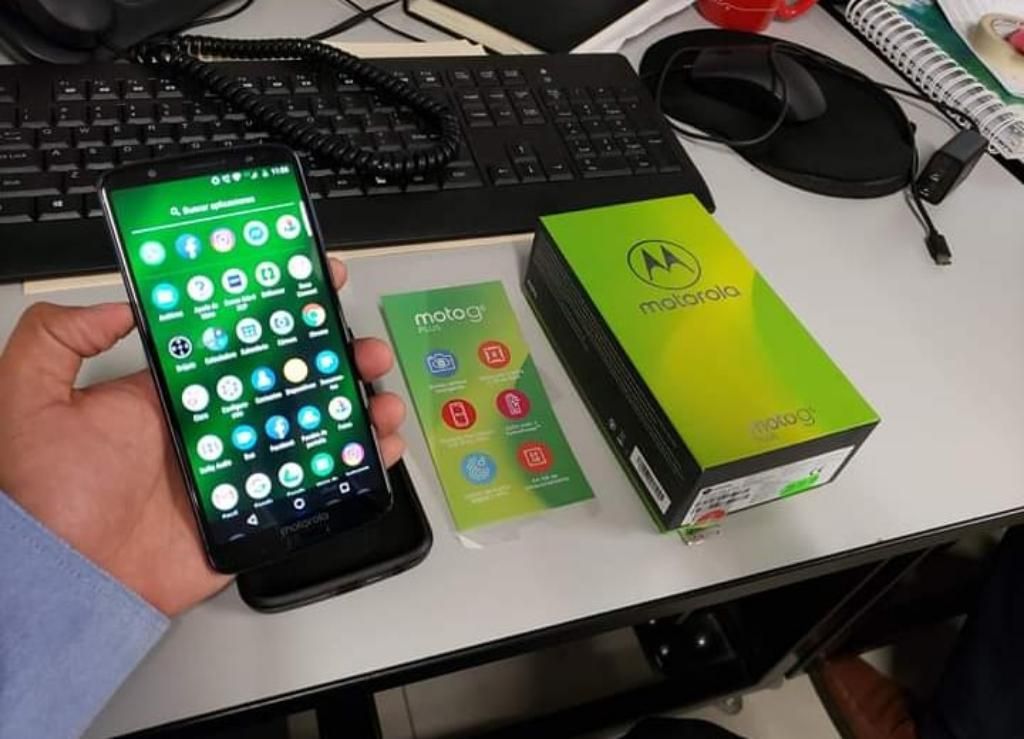 Moto G6 Plus en Caja