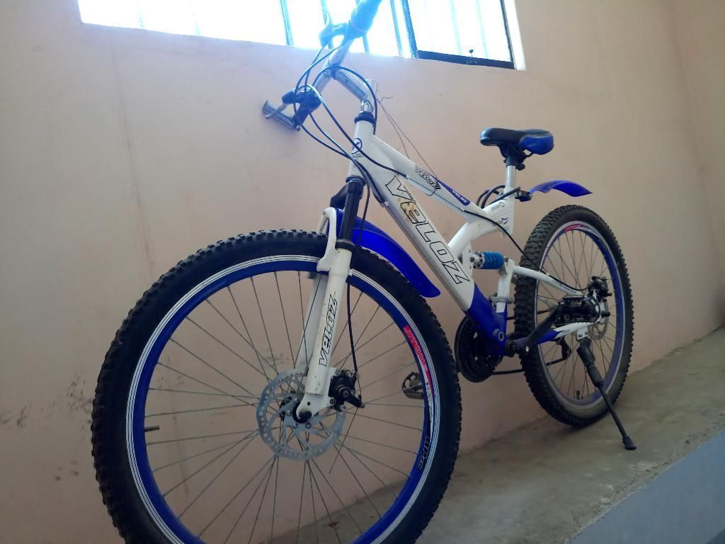 Bicicleta Veloz en Perfecto Estado