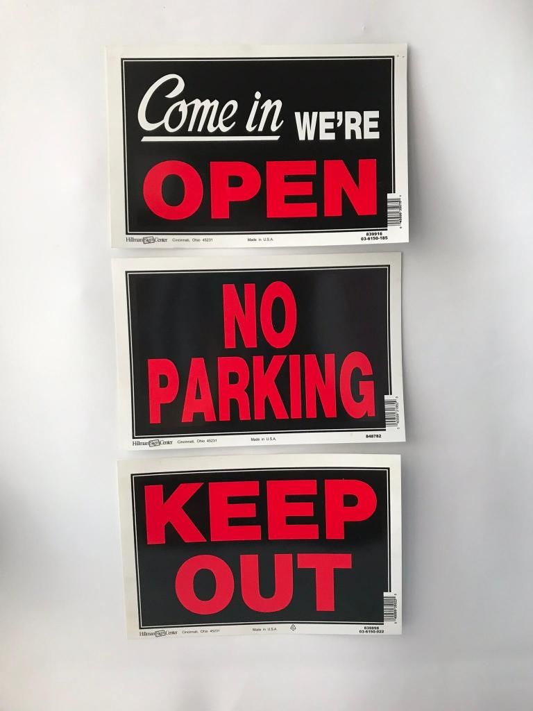 Set de tres carteles para puerta, en acrílico de EEUU