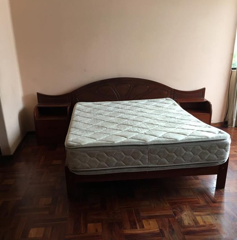 Vendo Cama Colchok Queen por Viaje