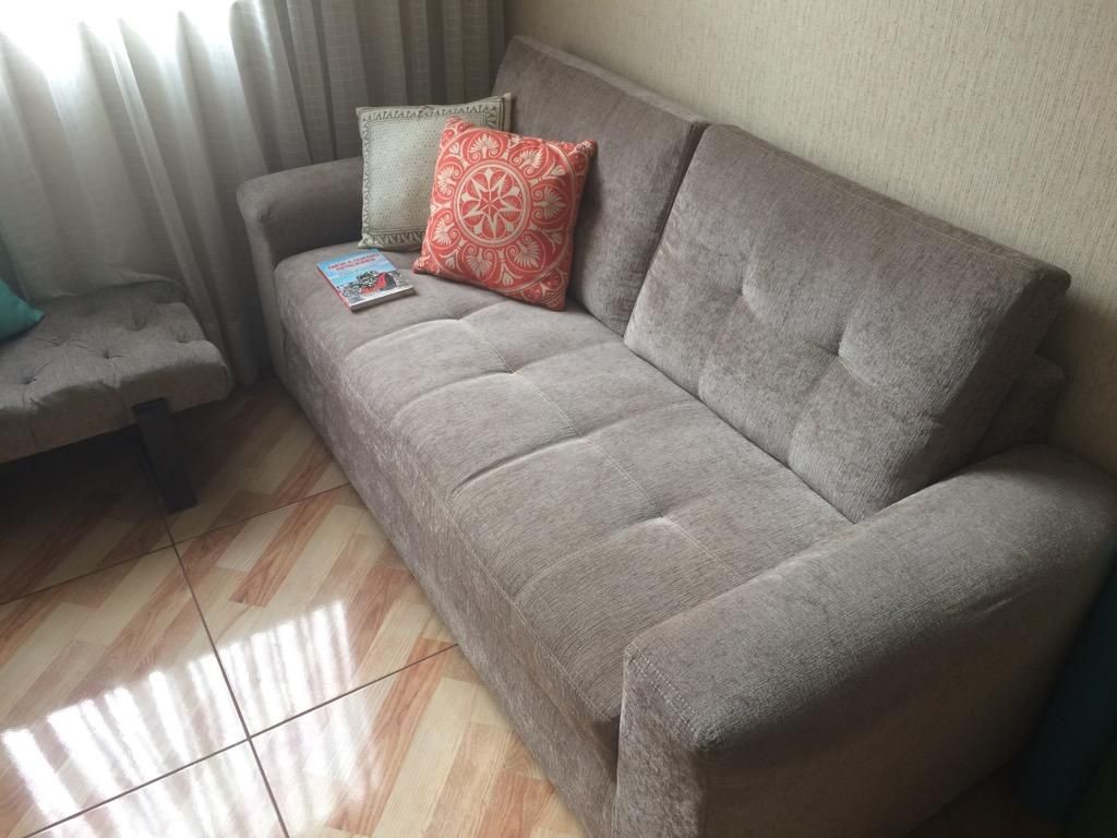 Sofa con Banco Moderno