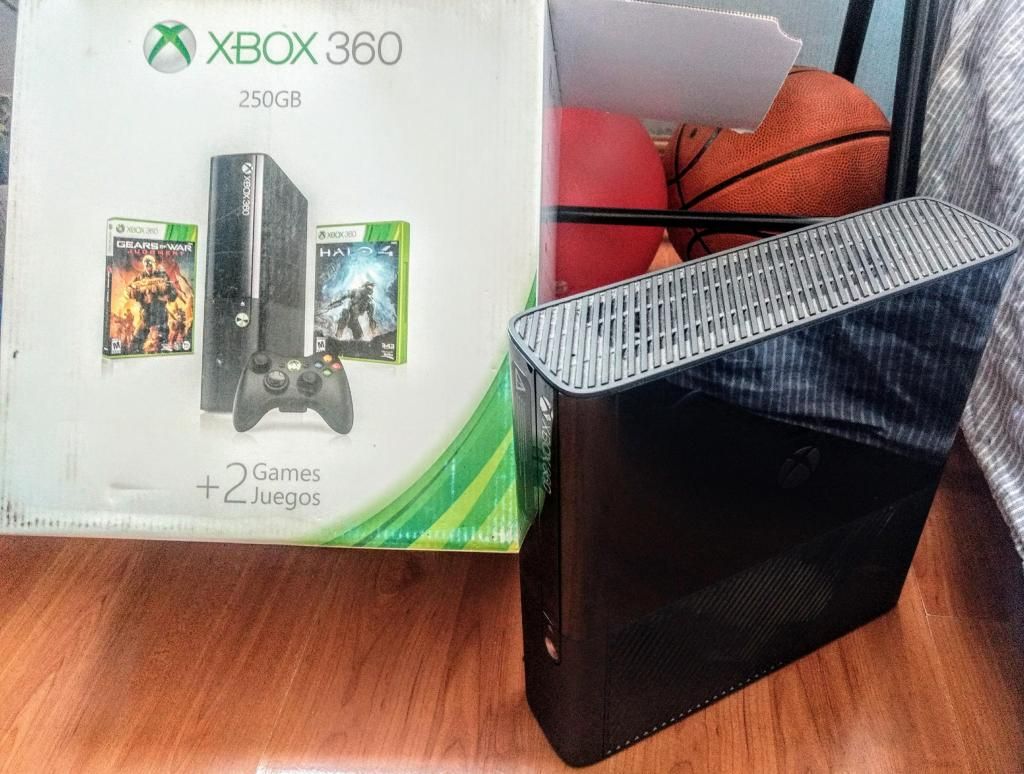 Xbox 360 con 250Gb, Kinect 18 juegos originales