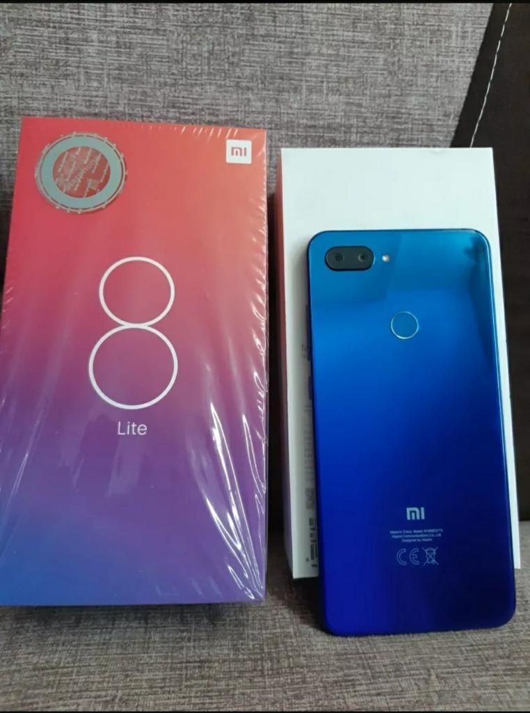 Xiaomi Mi 8 Lite en Caja
