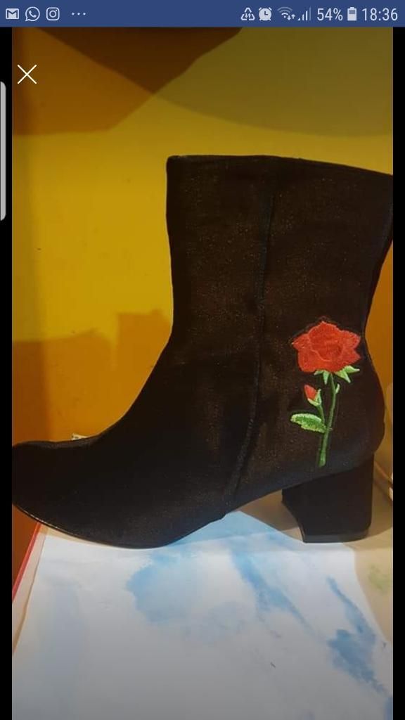 Botas Angie Tan Nuevas