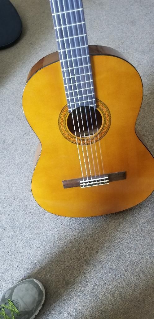 Guitarra Yamaha C40 Solo por Hoy 300 Sol