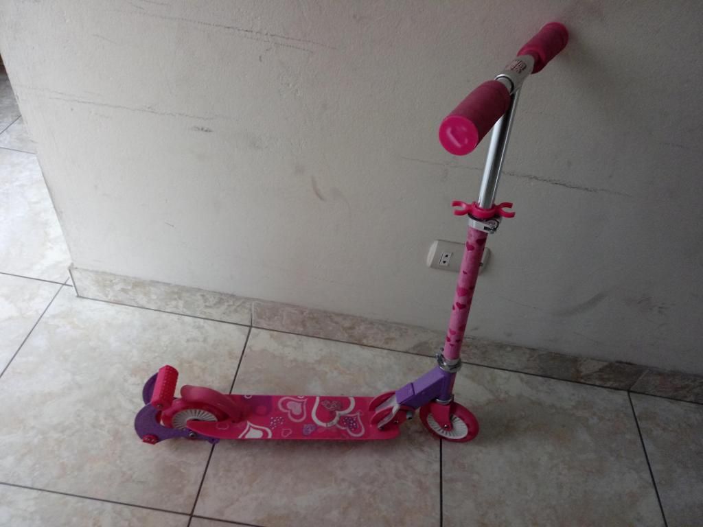 PATINETA NIÑA