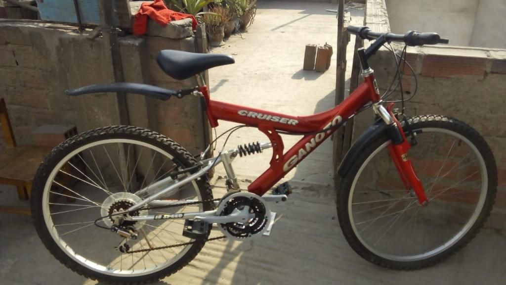 Vendo bicicleta montaera semi nuevo