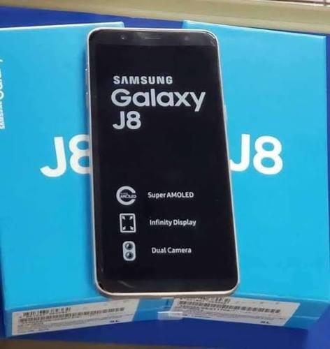 Samsung Galaxy J8 Nuevo, Negro Y Dorado